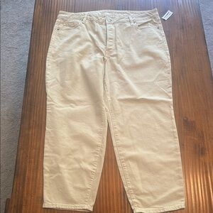 Old Navy Cream Straight Leg Jeans for Casual Comfort